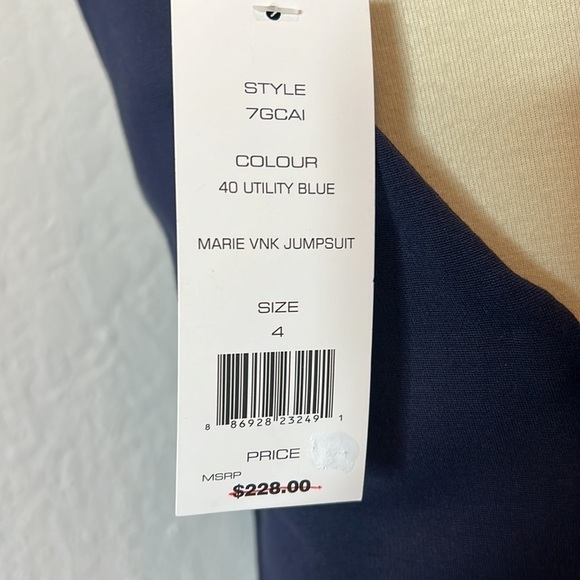NWT French Connection Navy V-Neck Jumpsuit Size 4US - Picture 8 of 9